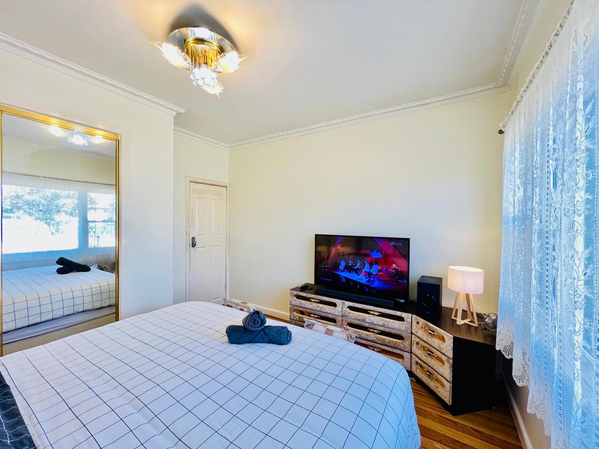 Cosy 4Br Home 15 Minutes Away From Melbourne Airport St Albans Экстерьер фото