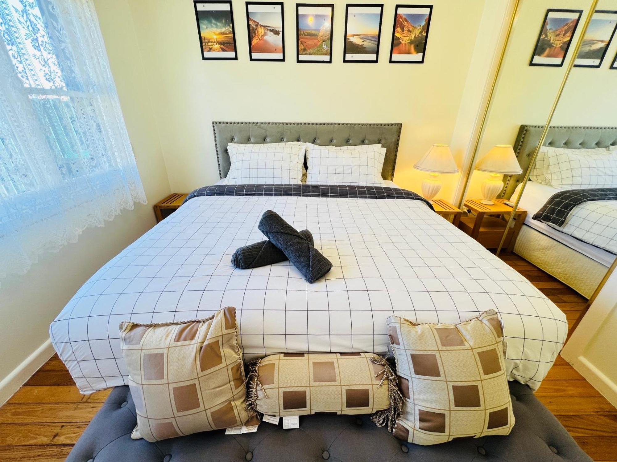 Cosy 4Br Home 15 Minutes Away From Melbourne Airport St Albans Экстерьер фото