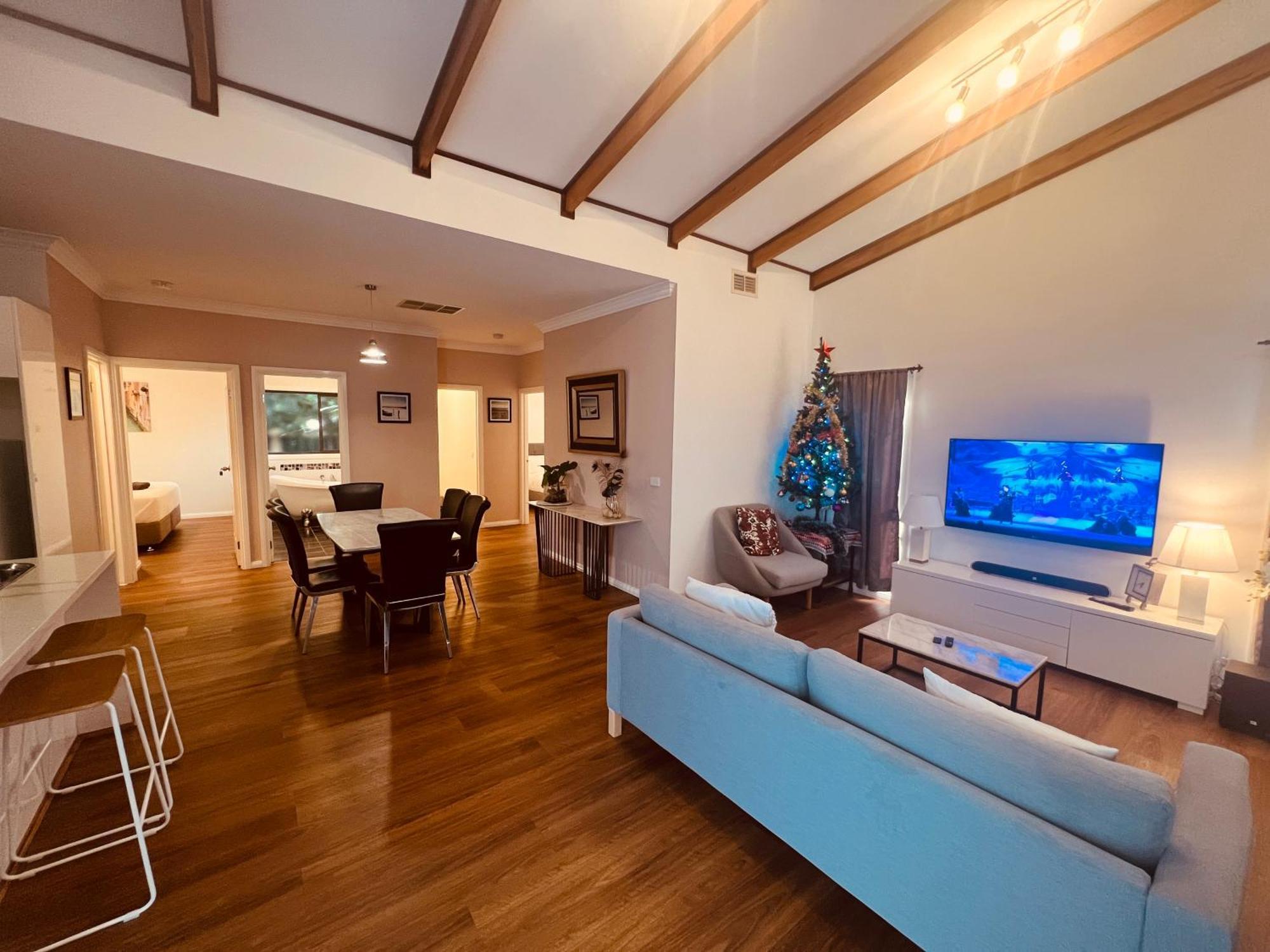 Cosy 4Br Home 15 Minutes Away From Melbourne Airport St Albans Экстерьер фото