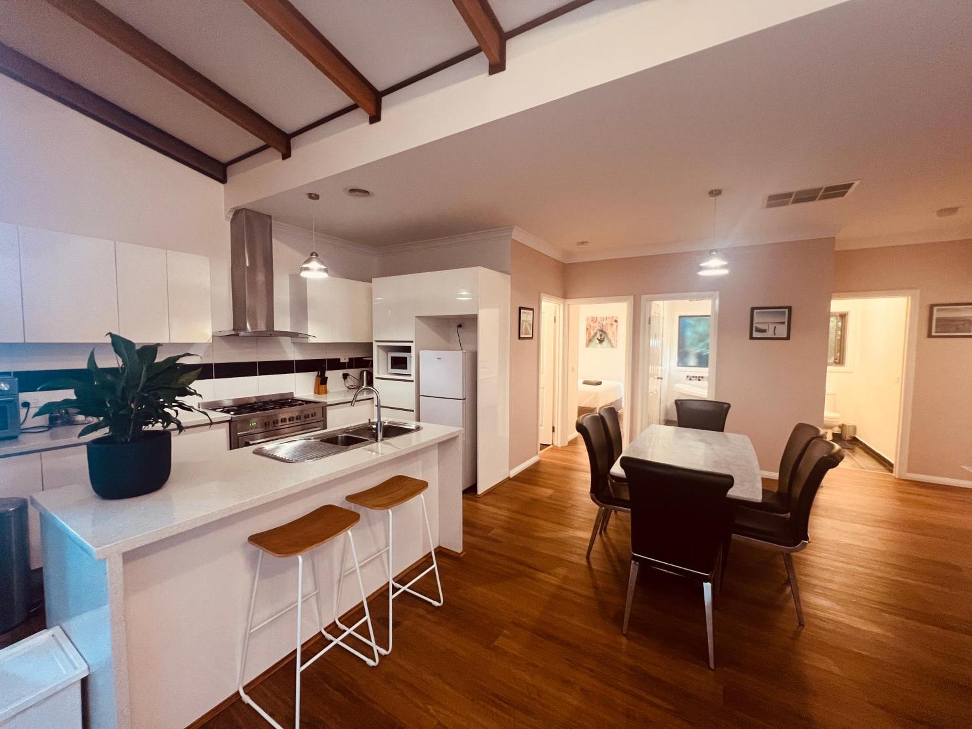 Cosy 4Br Home 15 Minutes Away From Melbourne Airport St Albans Экстерьер фото