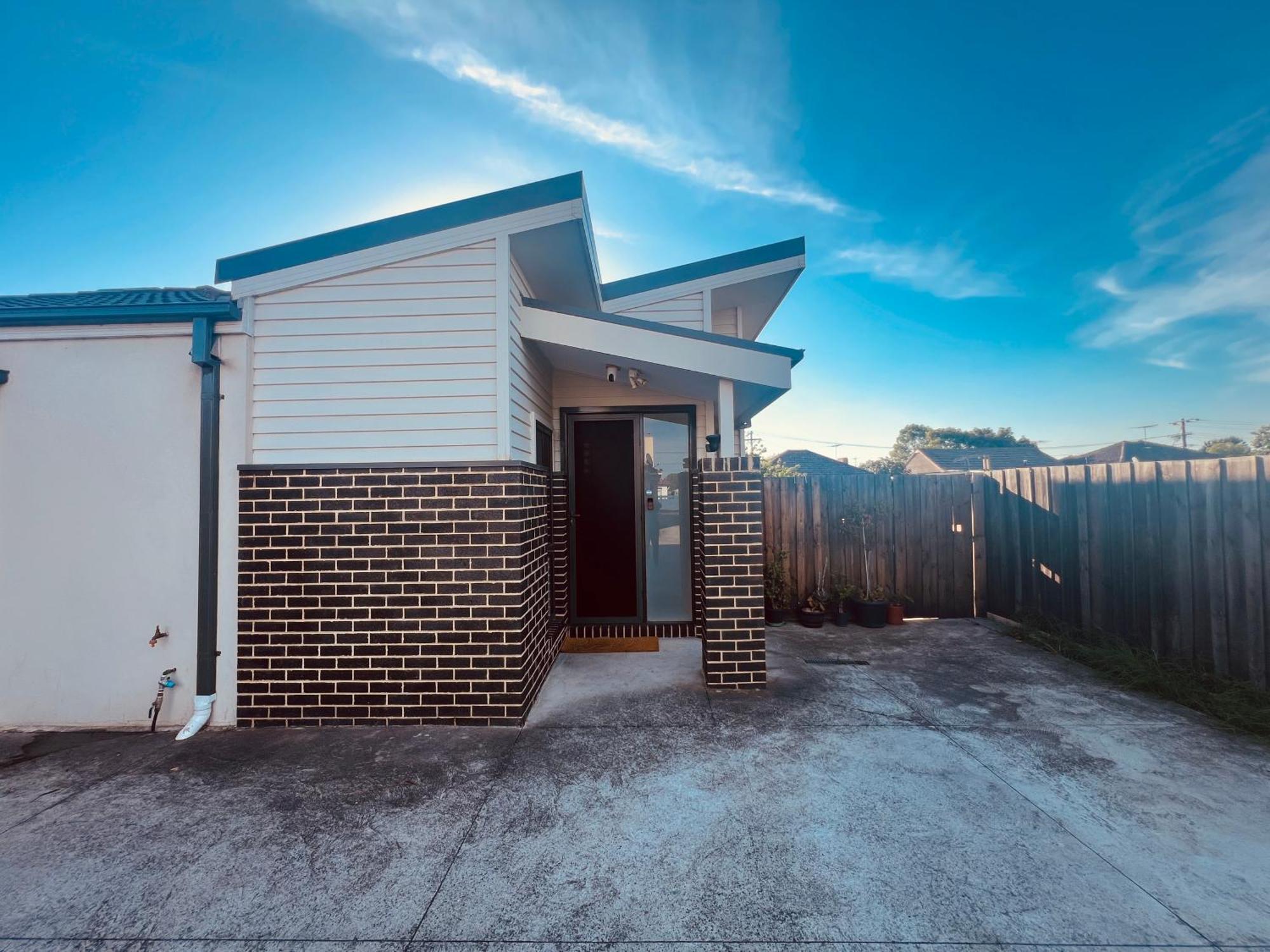 Cosy 4Br Home 15 Minutes Away From Melbourne Airport St Albans Экстерьер фото