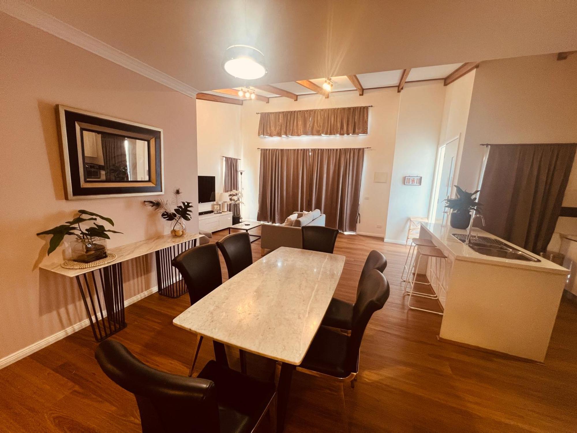 Cosy 4Br Home 15 Minutes Away From Melbourne Airport St Albans Экстерьер фото